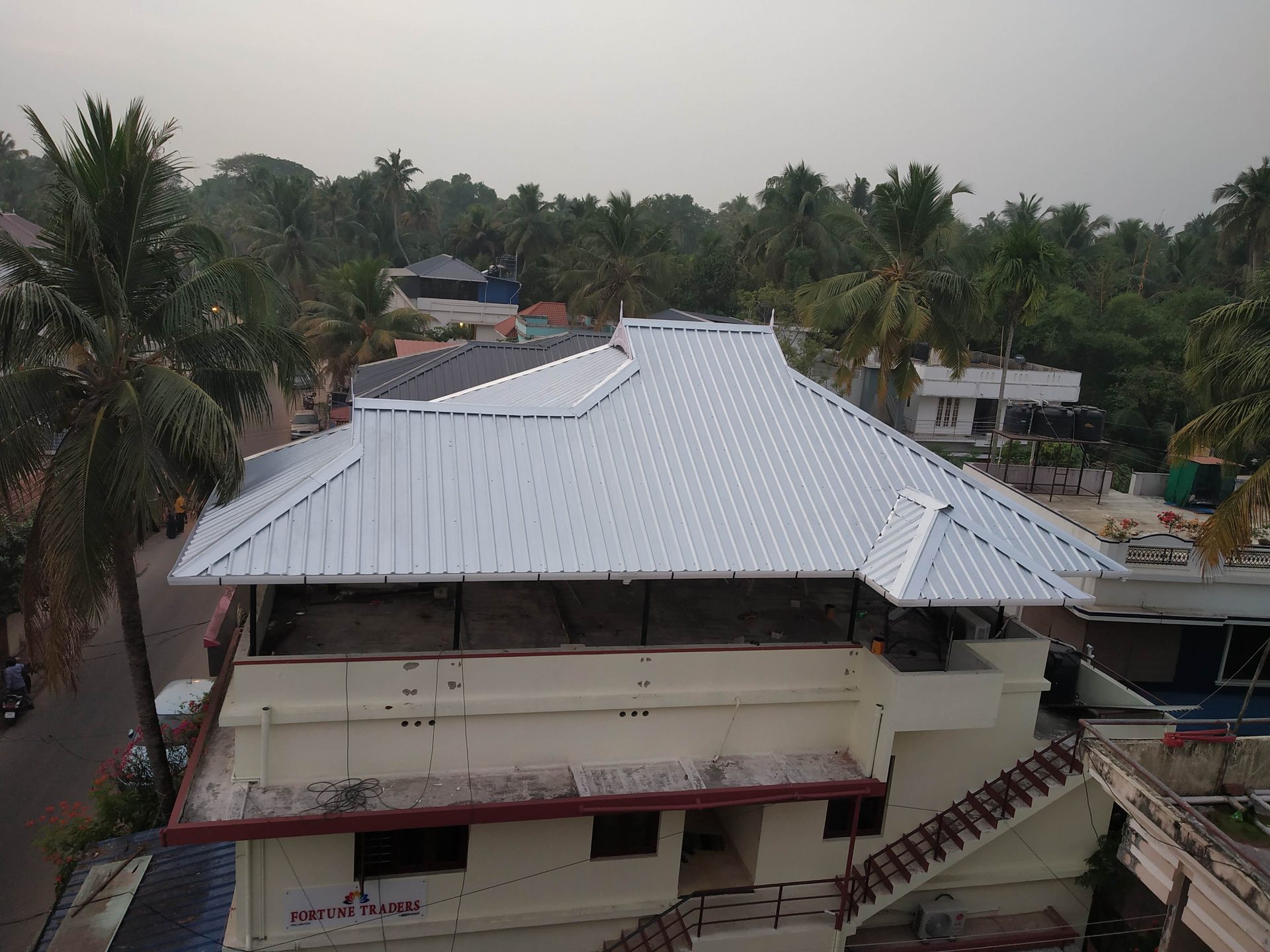 Steel Roof Trusses & Metal Roofing